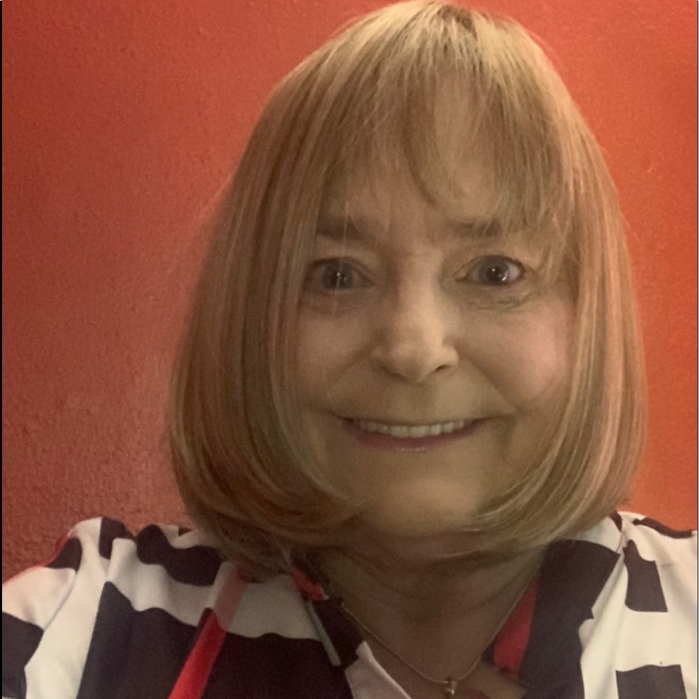 Meet your Posher, Connie